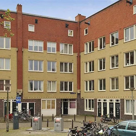 Studio With Garden In The Oost Apartament *